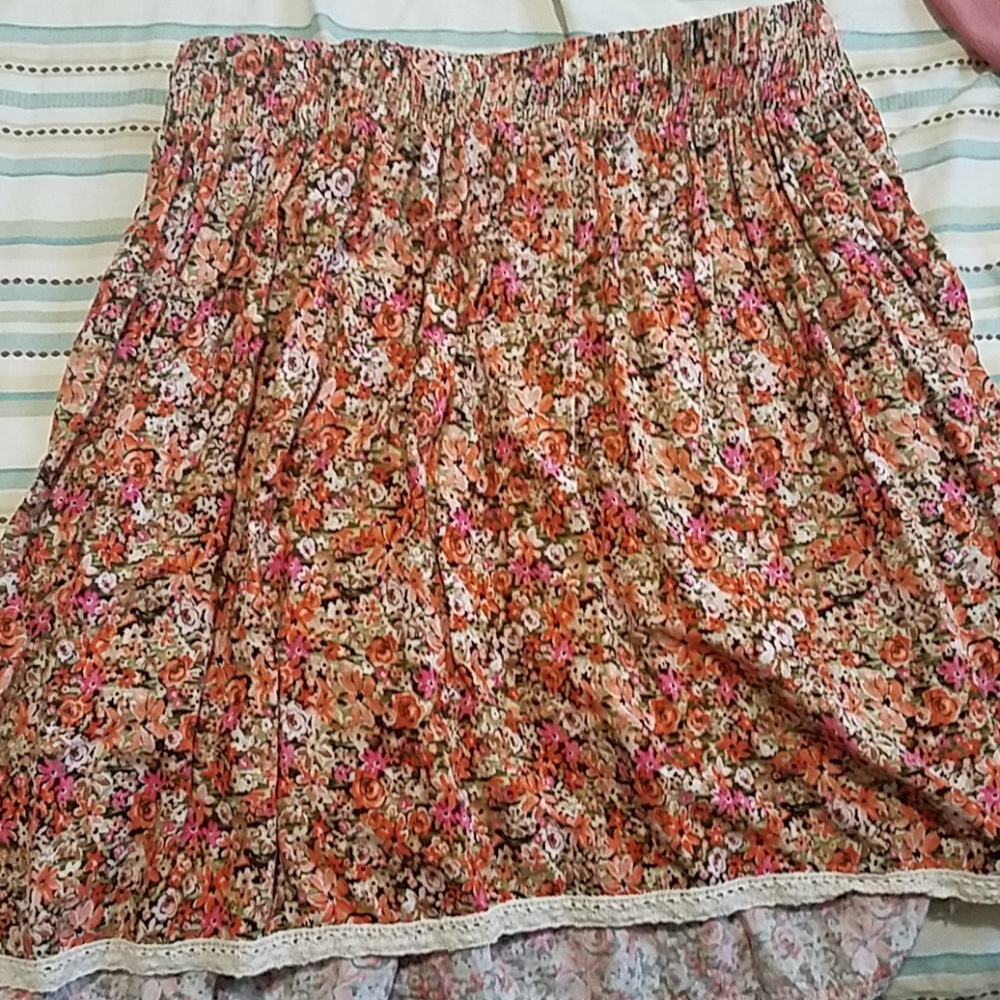 Floral print skirt